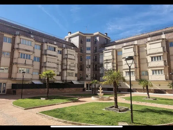 Piso en Calle de Aguarón, 29, Valdemarín - Foto 1