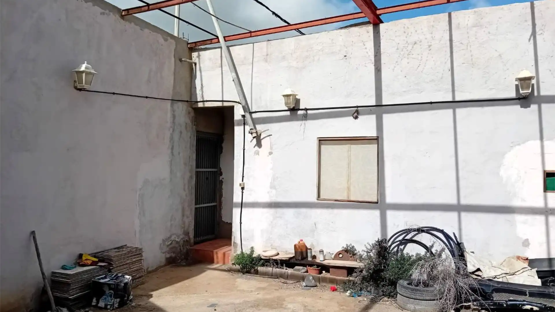 Casa adosada en  Calle Fernando Rodríguez 19 - Foto 2