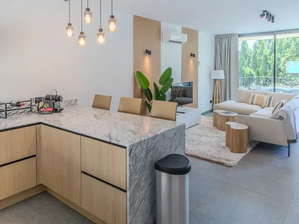 Chalet adosado en Urbanización Los Pinos de Aloha, 10, Aloha - Foto 6