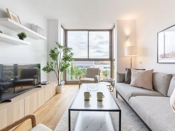 Piso en calle de Isabel Clara Eugenia, 39