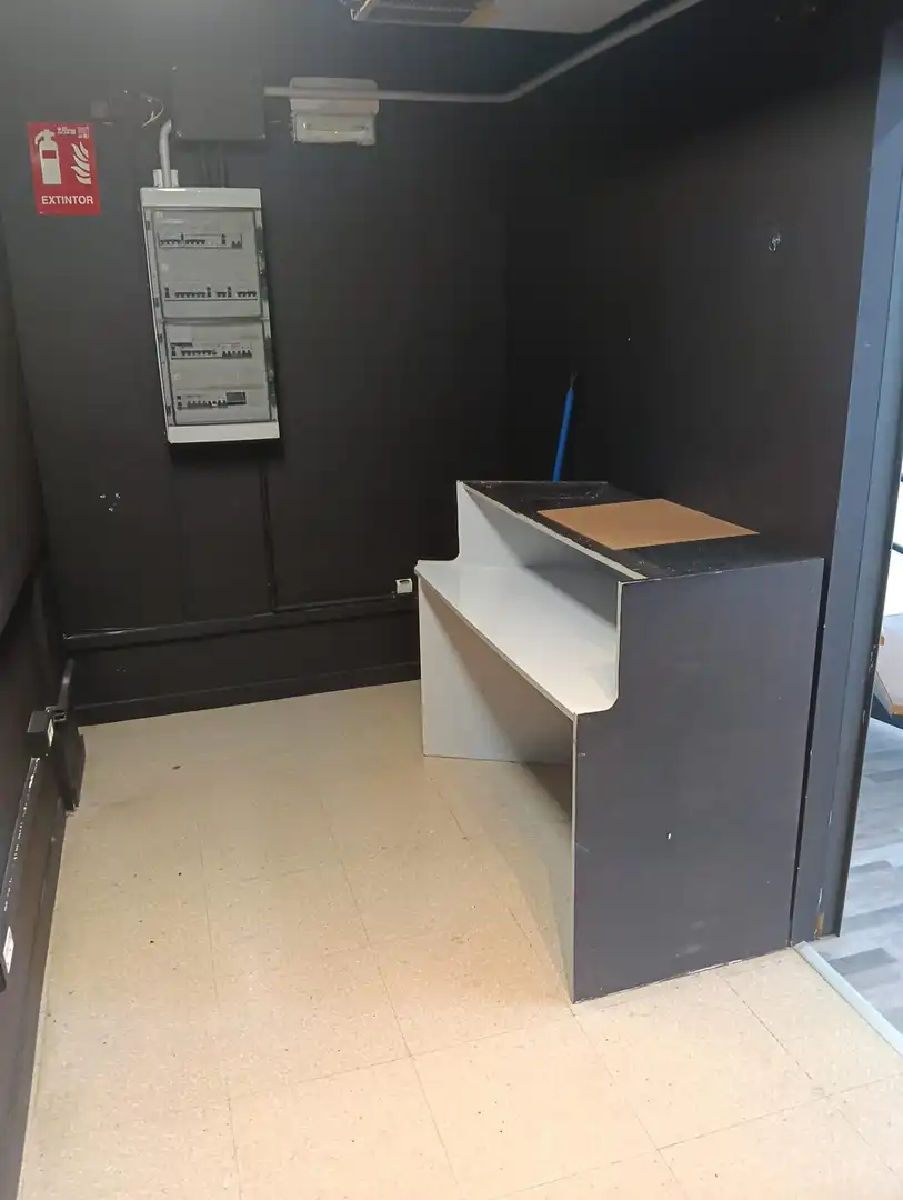 Local comercial en Sabadell - Foto 7