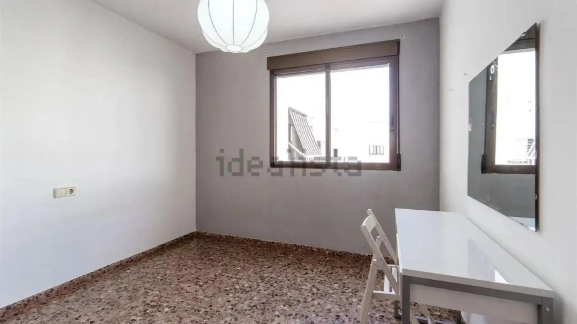 Piso en  Carrer de Carmen Estellés 10 - Foto 17