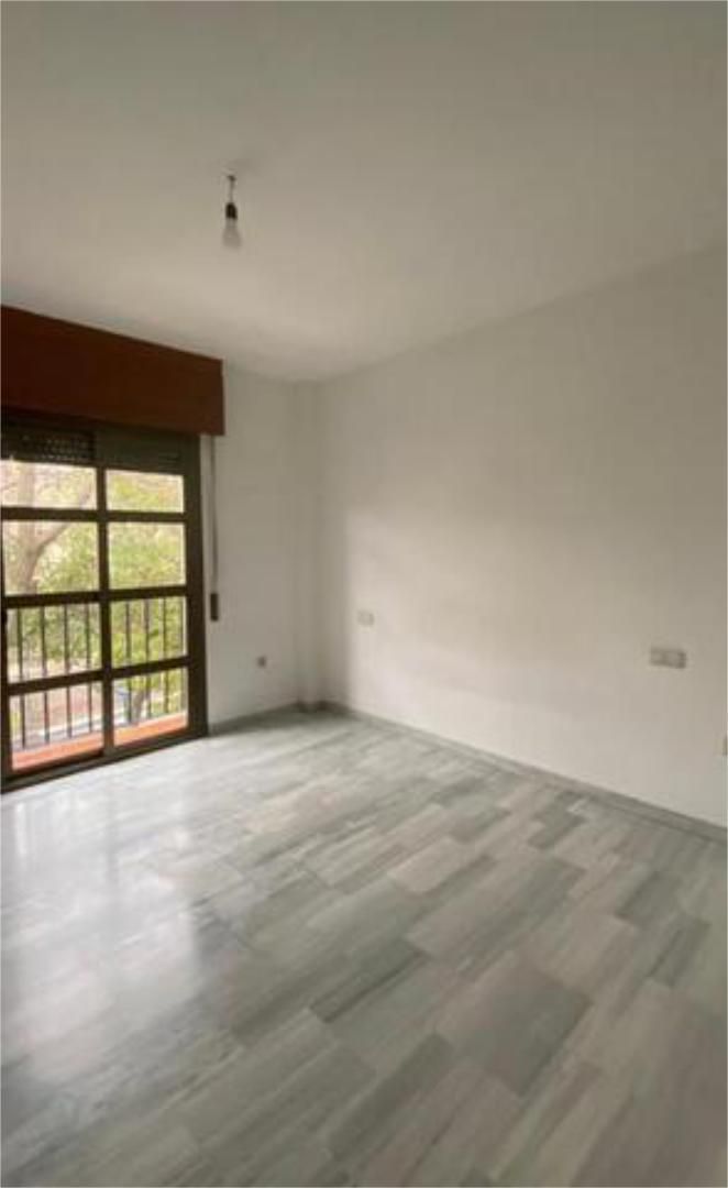 Piso en El Serrallo - Foto 4