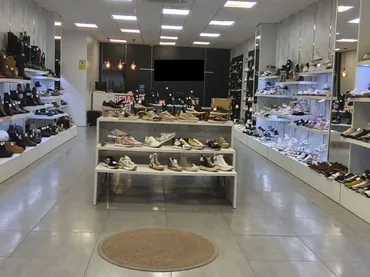 Local comercial en  Carrer de Tomás Sanz 7 - Foto 4