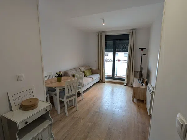 Piso en calle Elena Fortún, 2