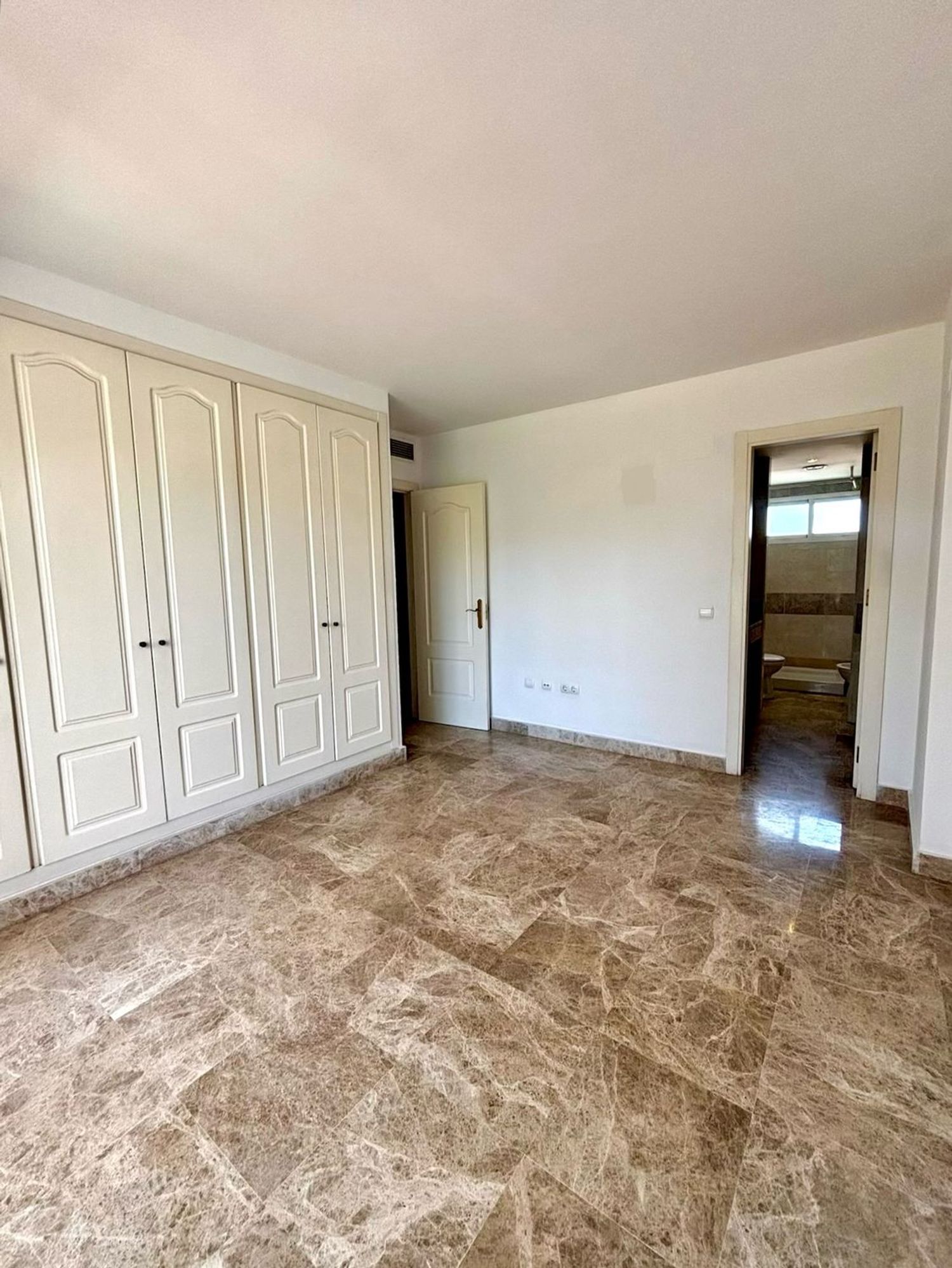 Chalet pareado en Urb. Los Naranjos de Marbella, 8 - 15, La Dama de Noche-La Alzambra - Foto 17