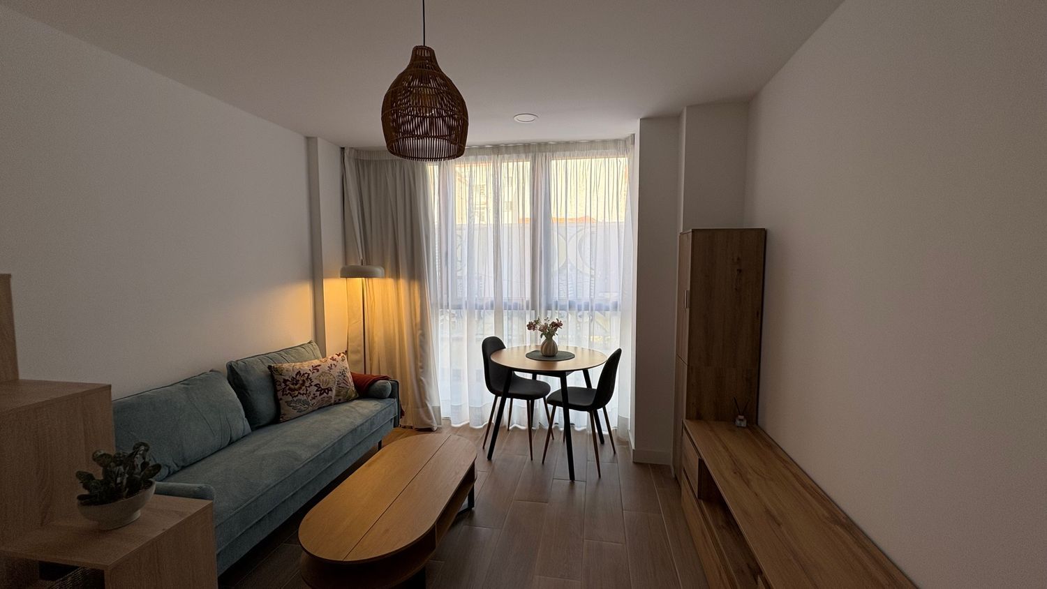 Estudio en calle de Ceuta, 23