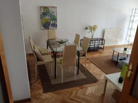 Piso en calle de Alcalá, 427