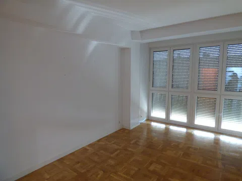 Piso en calle de Juan Álvarez Mendizábal, 64