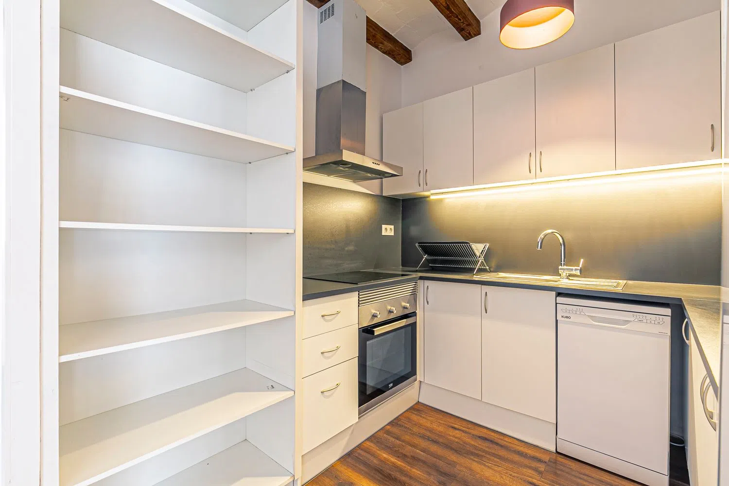 Piso en calle de Catalina Suárez, 25 - Foto 18