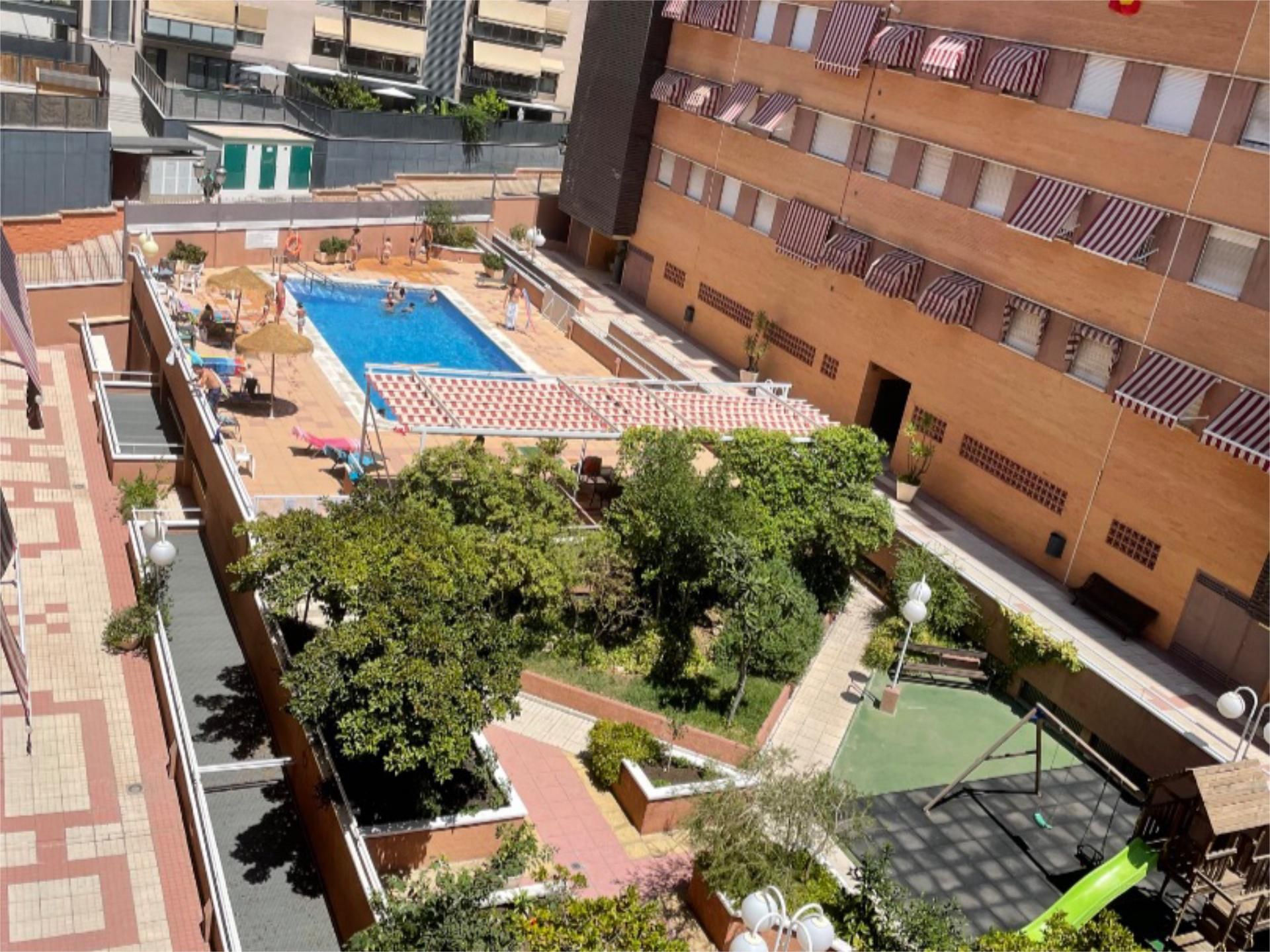 Piso en  Calle Periodista José María Carulla 8 - Foto 2