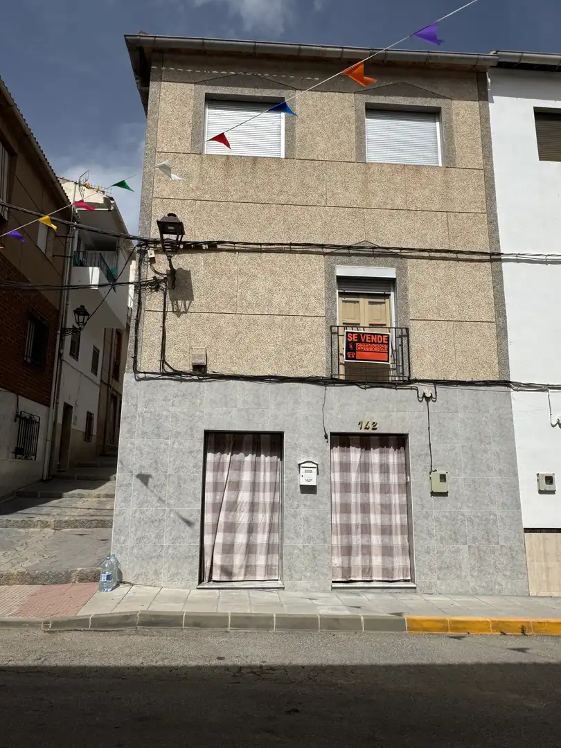 Casa adosada en  Calle Enmedio 142 - Foto 2