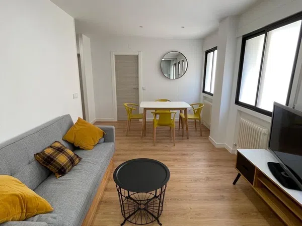 Alquiler de estudio en Avenida de Italia, 11 - Foto 2