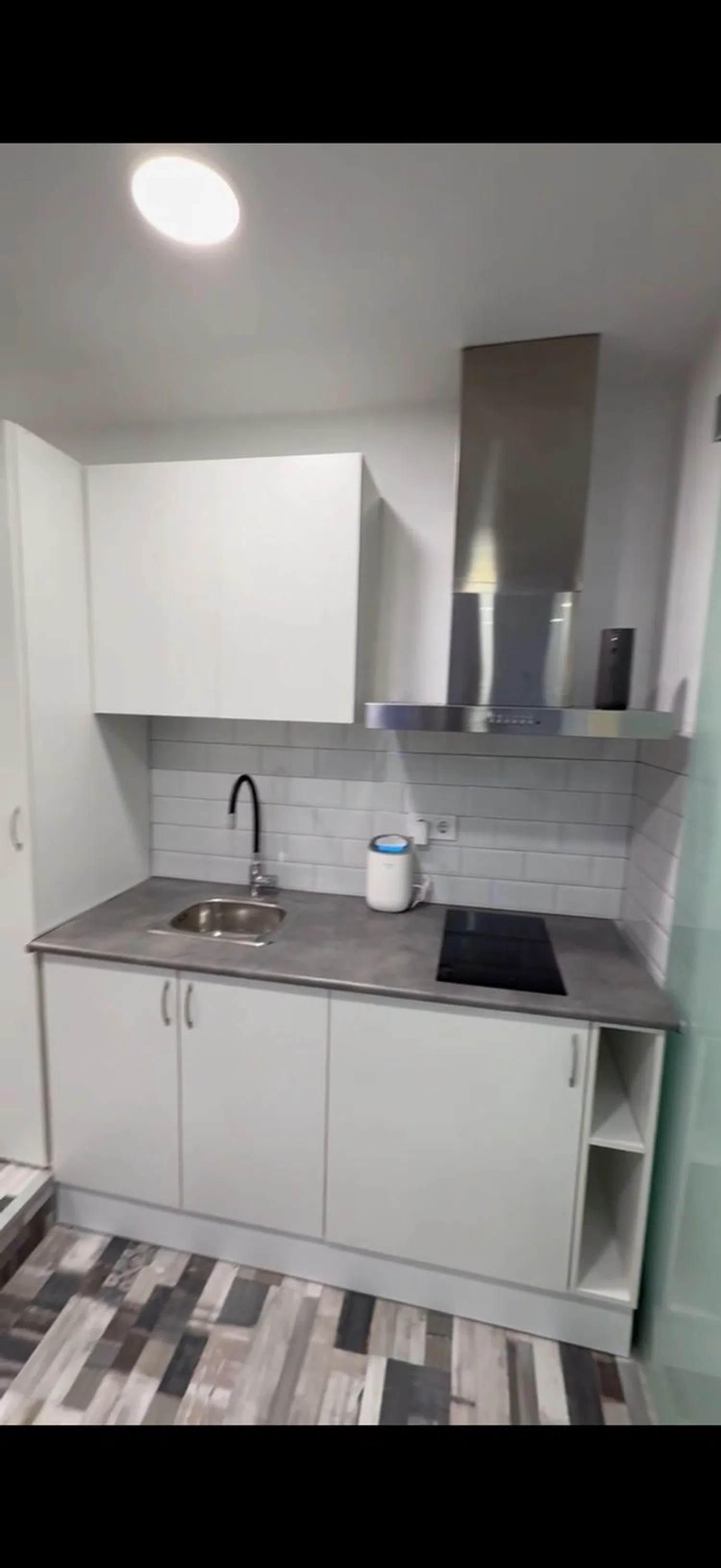 Estudio en calle d'Eduard Toda, 50 - Foto 4