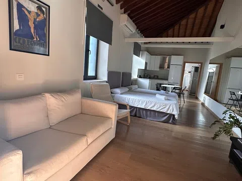 Casa independiente en calle Sierra de los Castillejos, 23