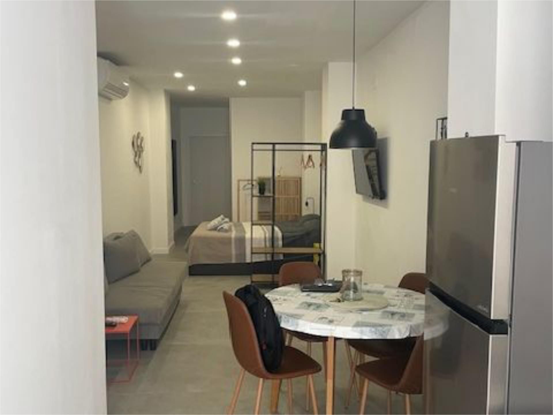 Piso en  Carrer de Mendizábal 48 - Foto 2