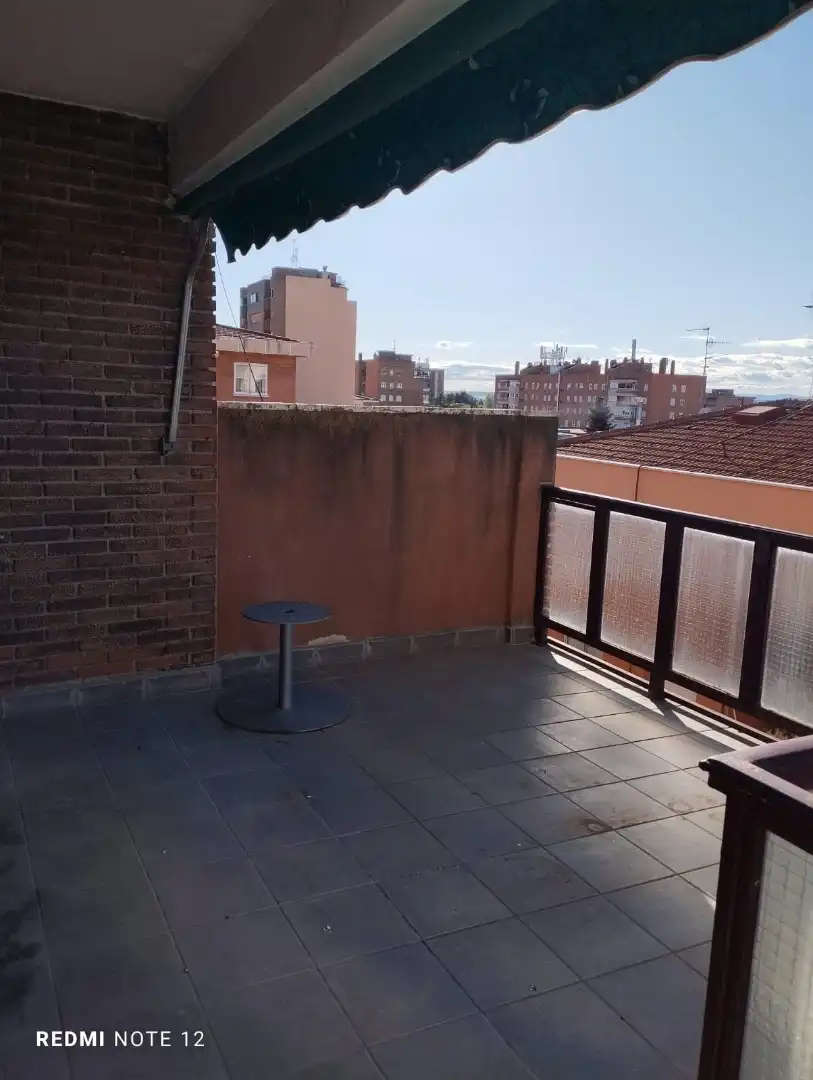 Piso en  Calle Santa Teresa de Jesús 9 - Foto 5