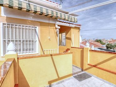 Casa adosada en  Calle Rafael Molina Lagartijo 8 - Foto 46