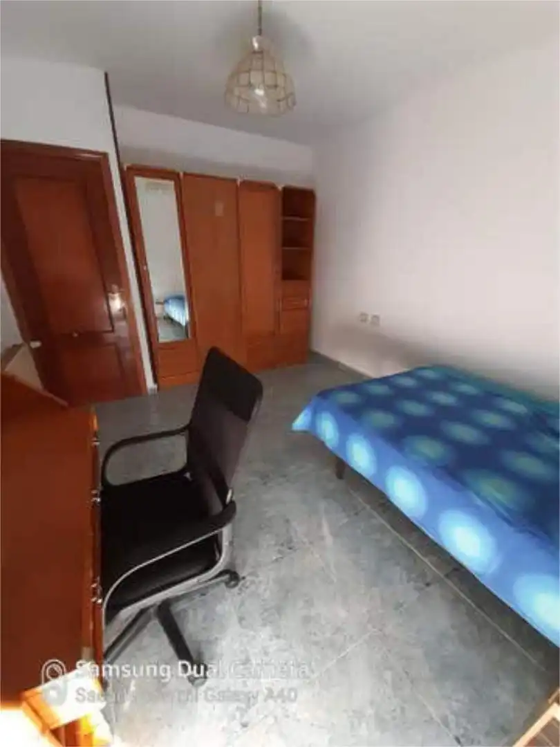 Piso en zona arcos de san antón - Foto 6