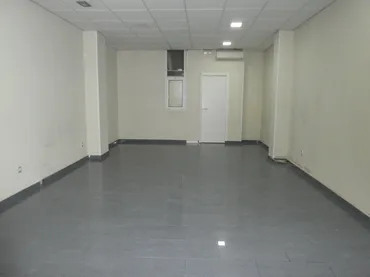 Local comercial en Santa Coloma de Gramenet - Foto 4