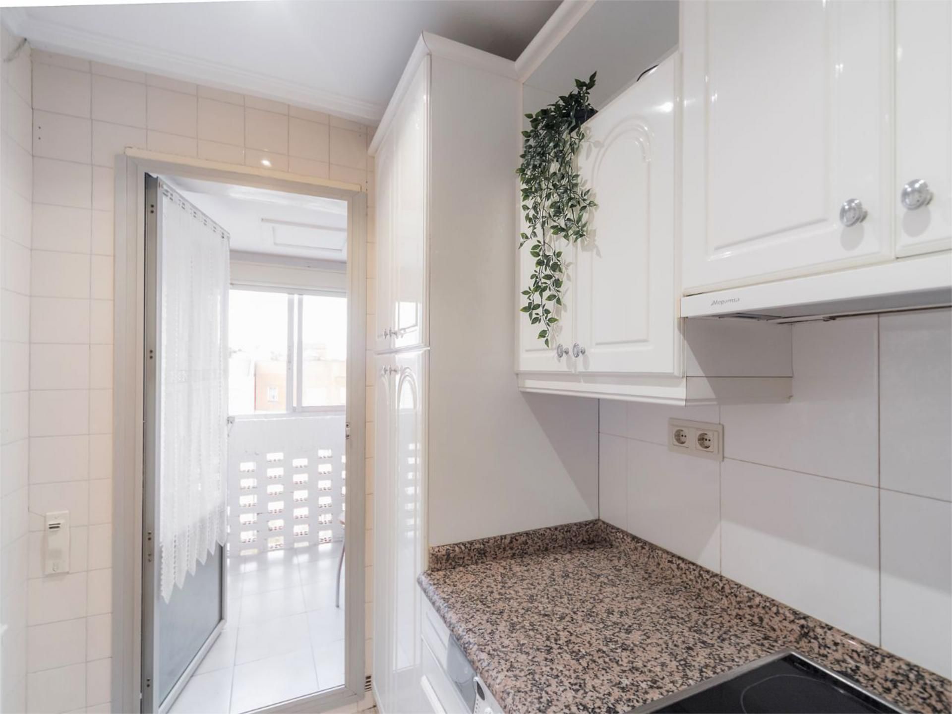 Piso en  Calle de Irunlarrea 50 - Foto 15