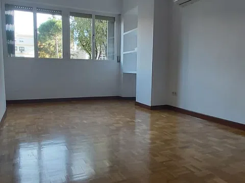 Piso en calle Ginzo de Limia, 34