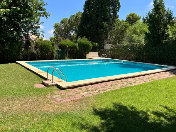 Chalet adosado en calle Joaquín Ugarte, 4 - Foto 2