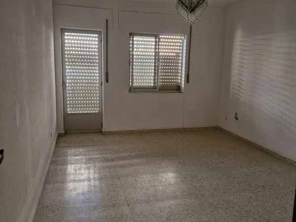 Piso en Calle Cristóbal Colón, 15 - Foto 3