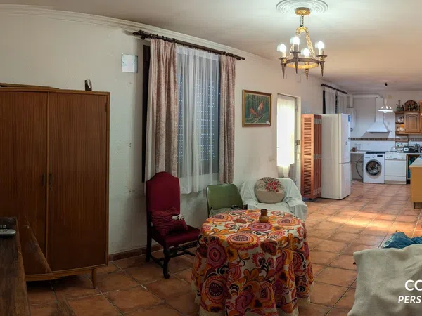 Chalet adosado en Calle Villacisneros s/n - Foto 7
