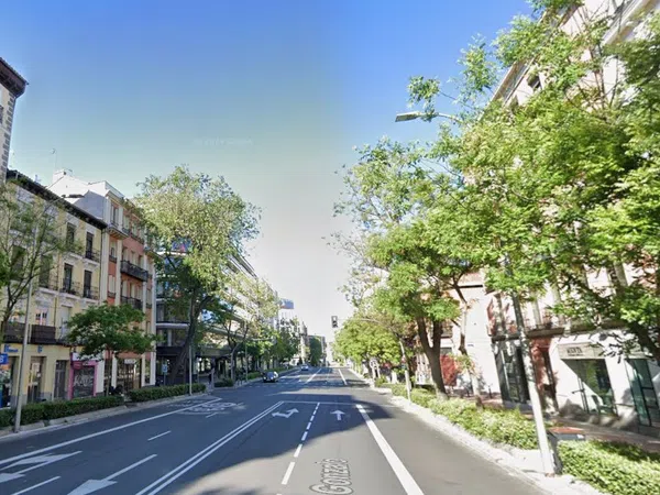 Piso en calle de Eloy Gonzalo, 11