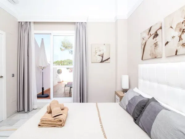 Casa de pueblo en Avenida Alpandeire, 6162, Reserva de Marbella - Foto 3