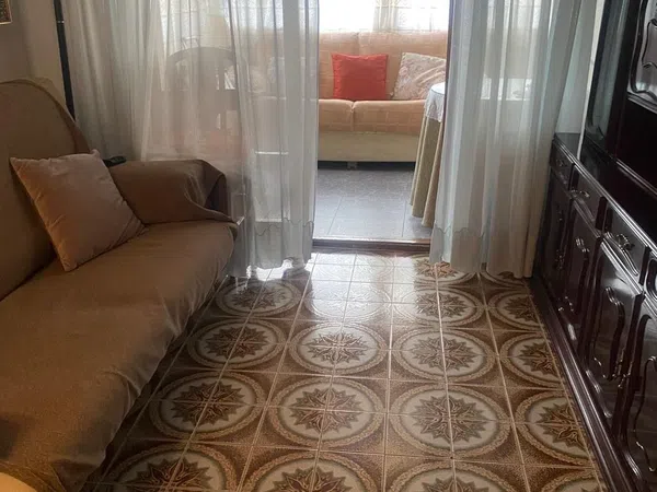 Piso en calle Alfonso XII, 1