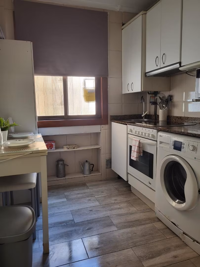 Piso en  Calle Gerona 5