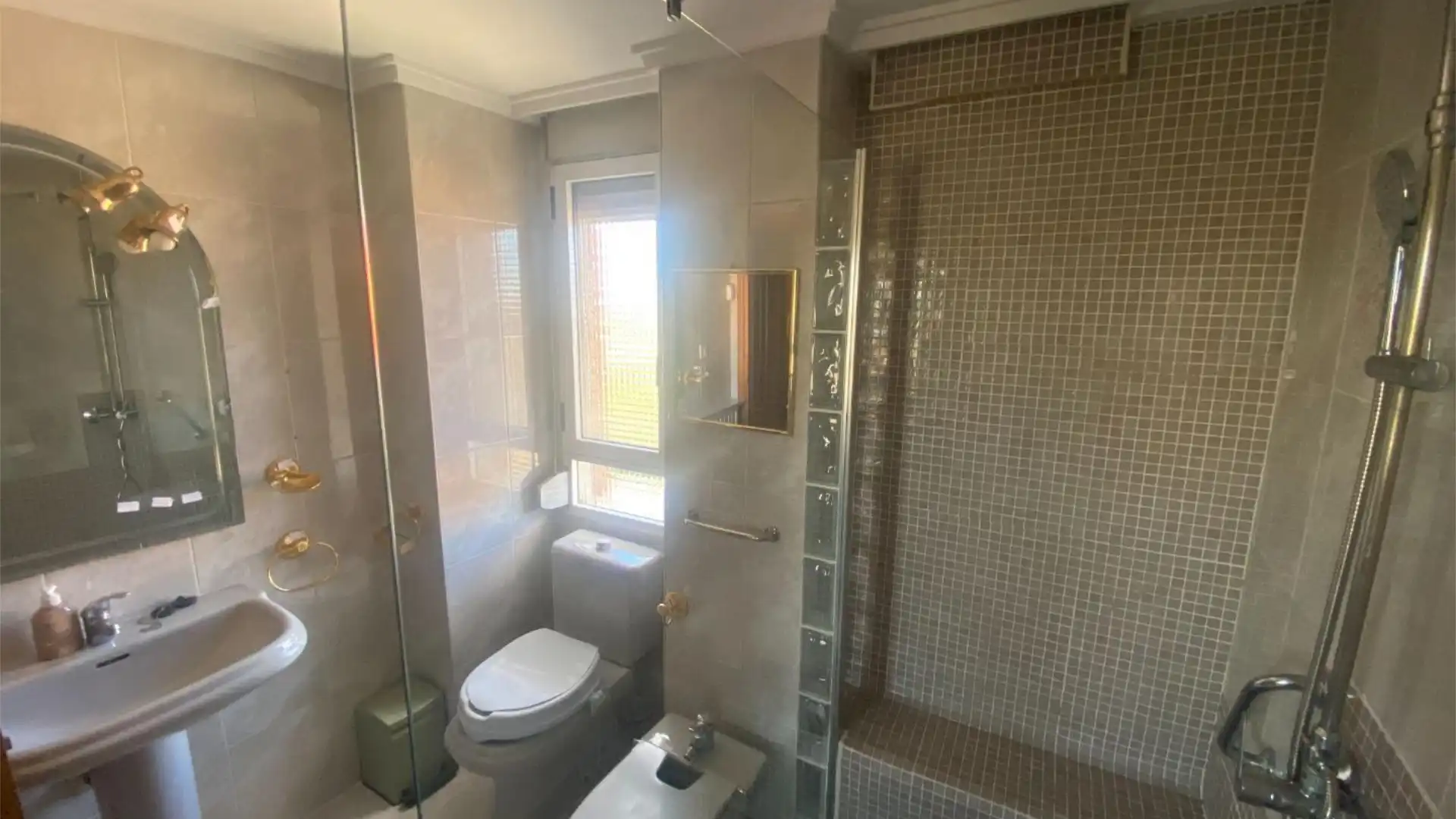 Piso en  Carrer de la Madre Alberta Giménez 2 - Foto 9