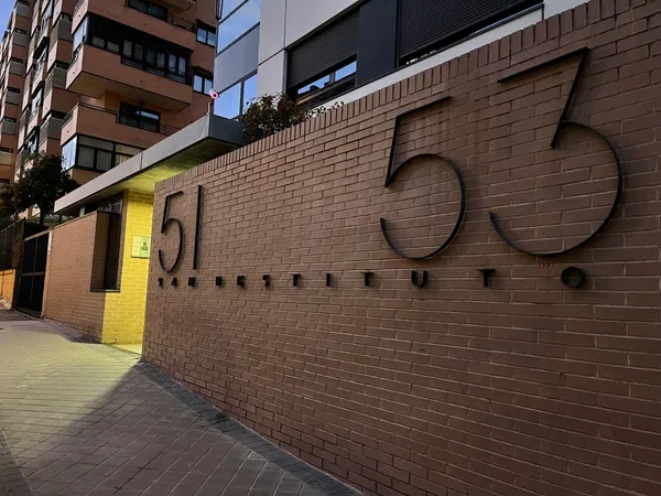 Piso en calle de San Restituto, 51