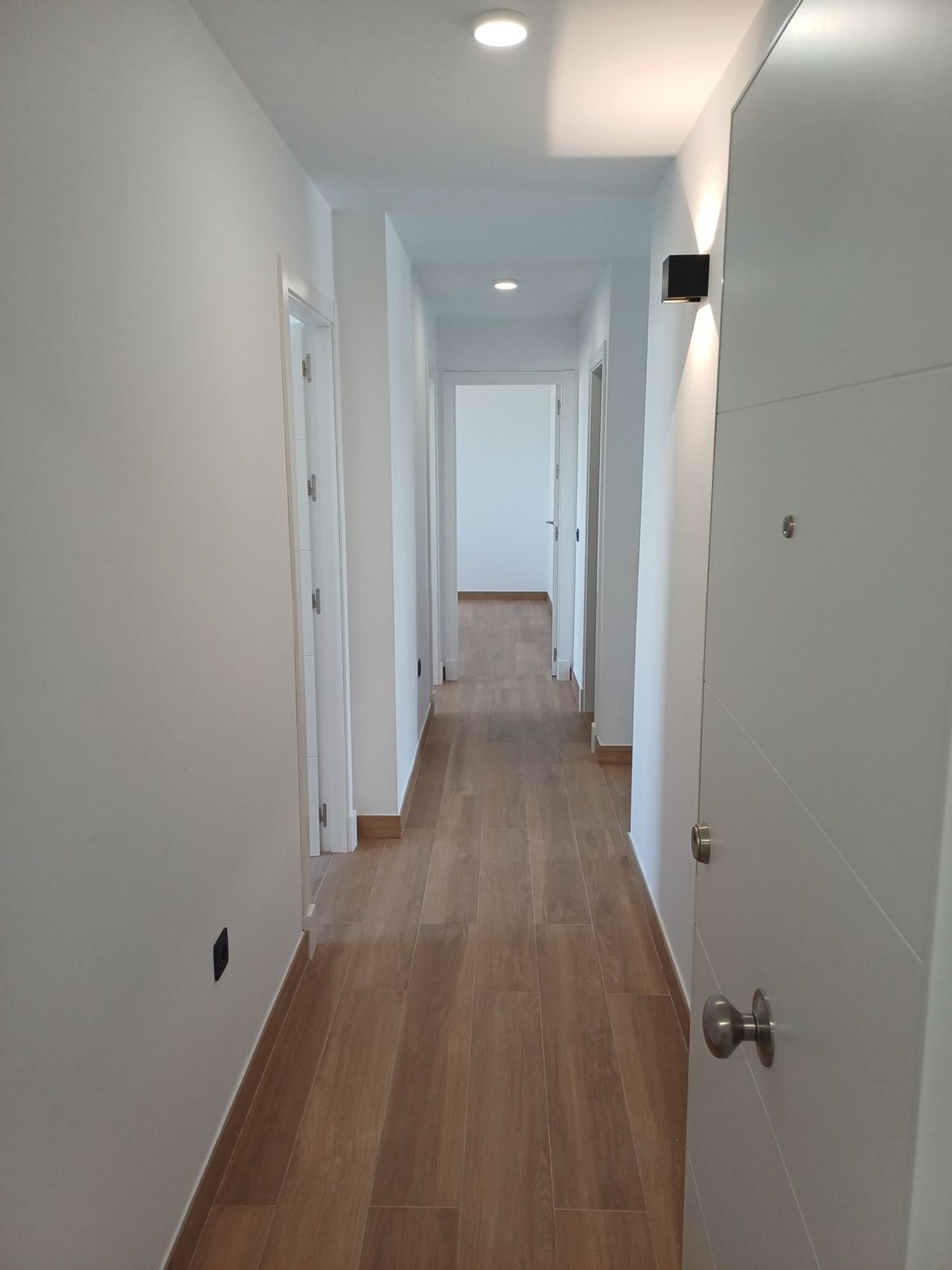 Piso en calle Montecarmelo 8, 10