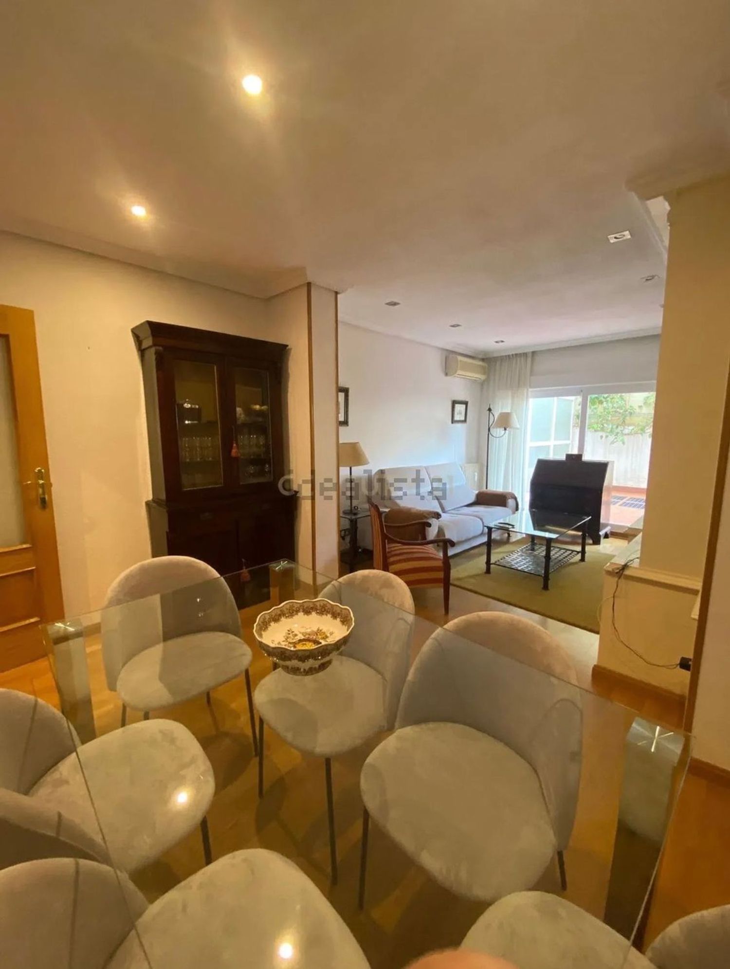 Piso en calle de María de Guzmán, 25 - Foto 1