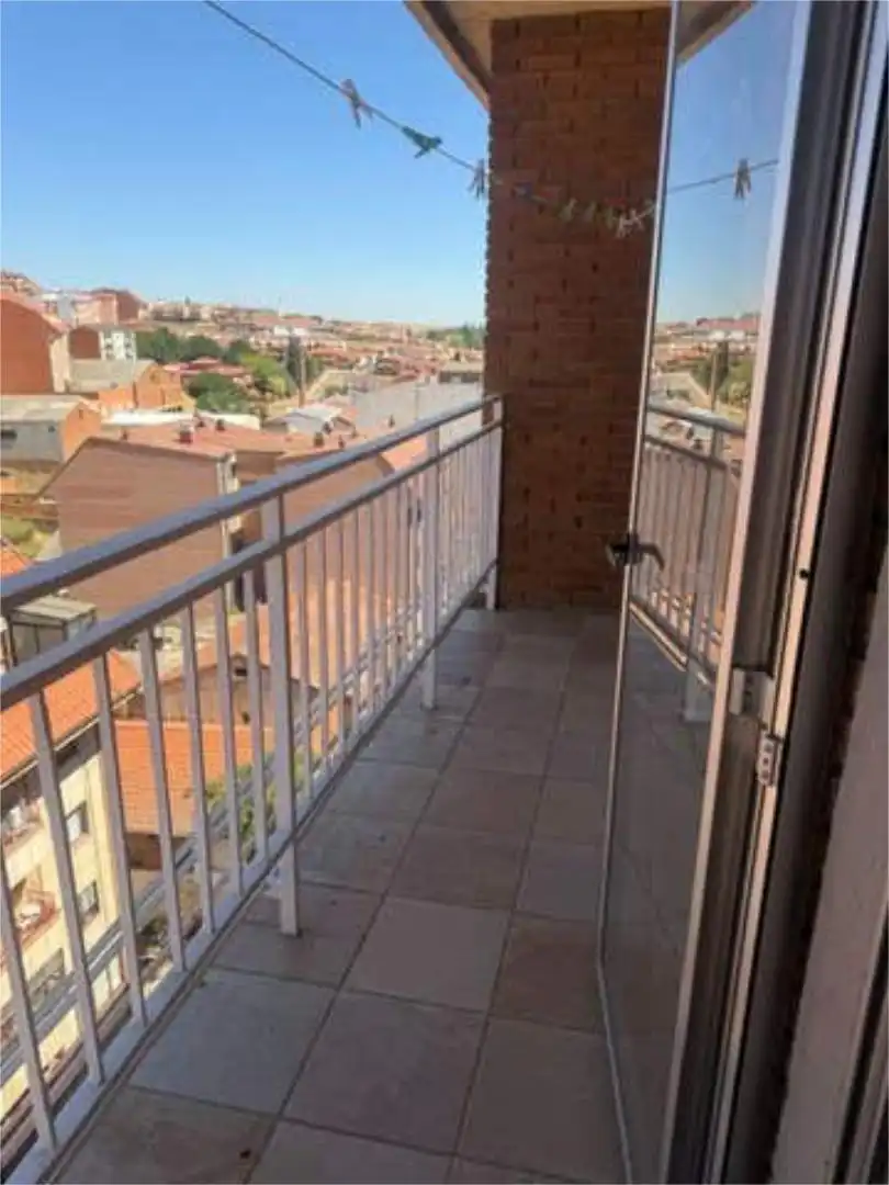 Piso en BENAVENTE - Foto 5