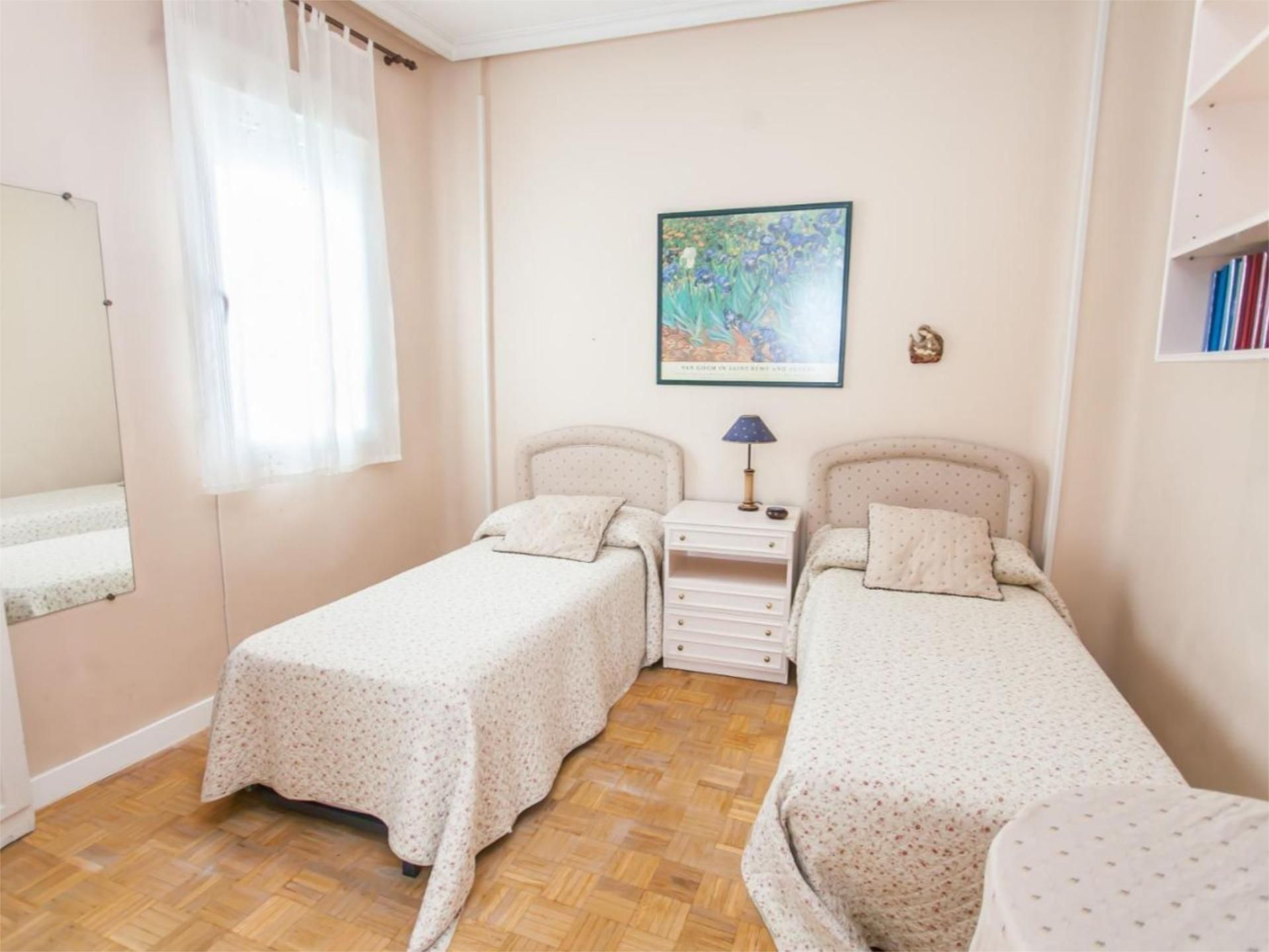 Piso en  Calle del General Álvarez de Castro 32 - Foto 16