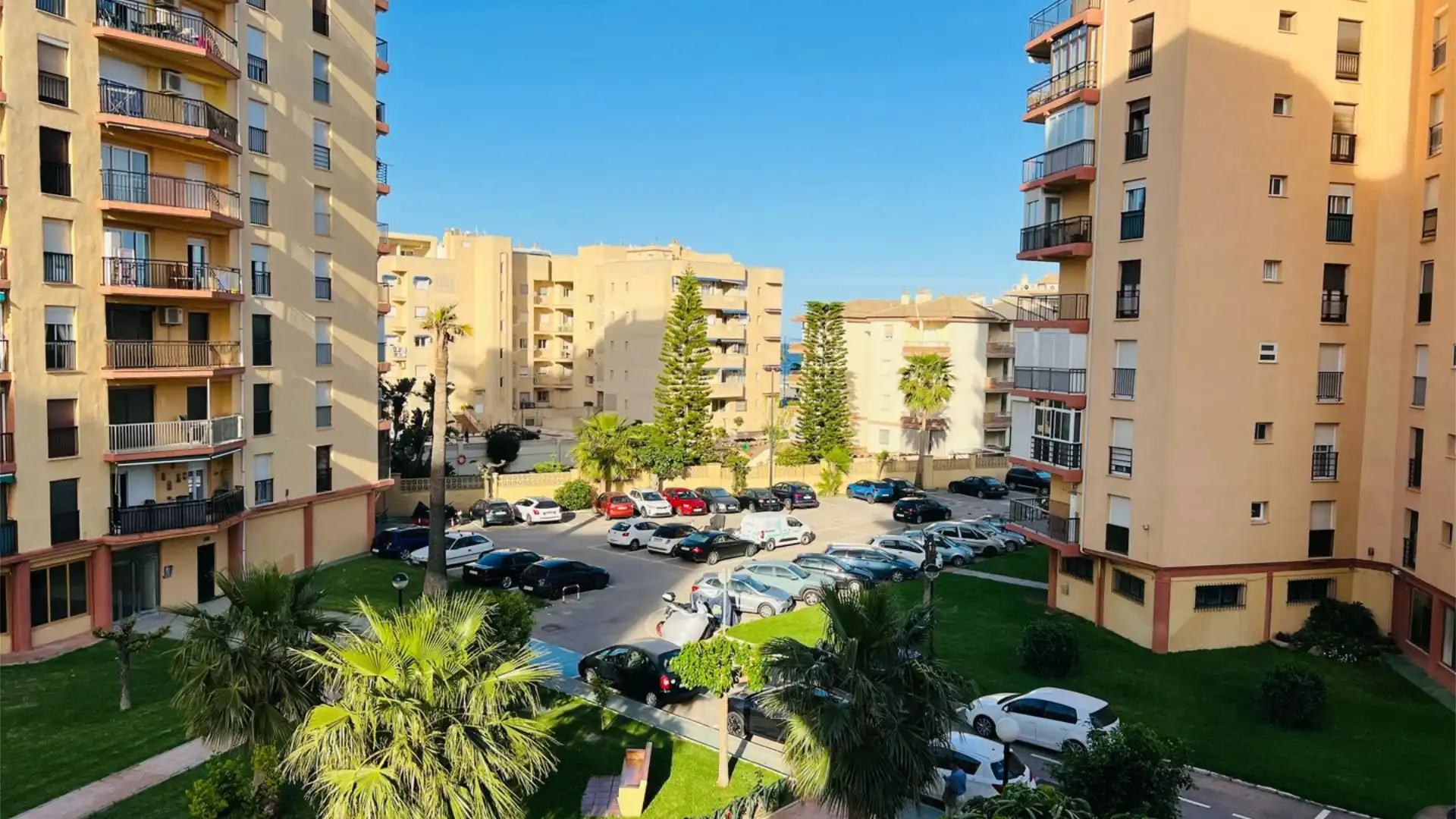 Piso en  Avenida de Benyamina 23 - Foto 5