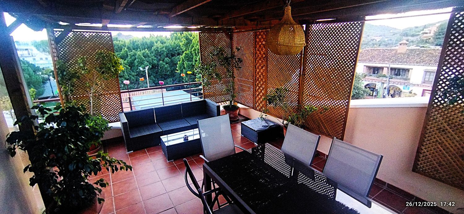 Chalet adosado en calle Junta de los Caminos, 40 - Foto 1