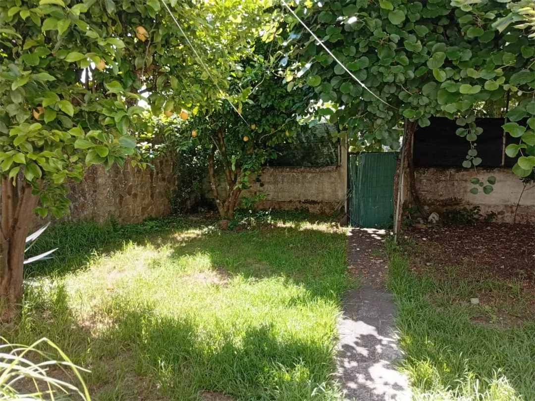 Casa adosada en  Rúa de Lamas de Abade 73 - Foto 5