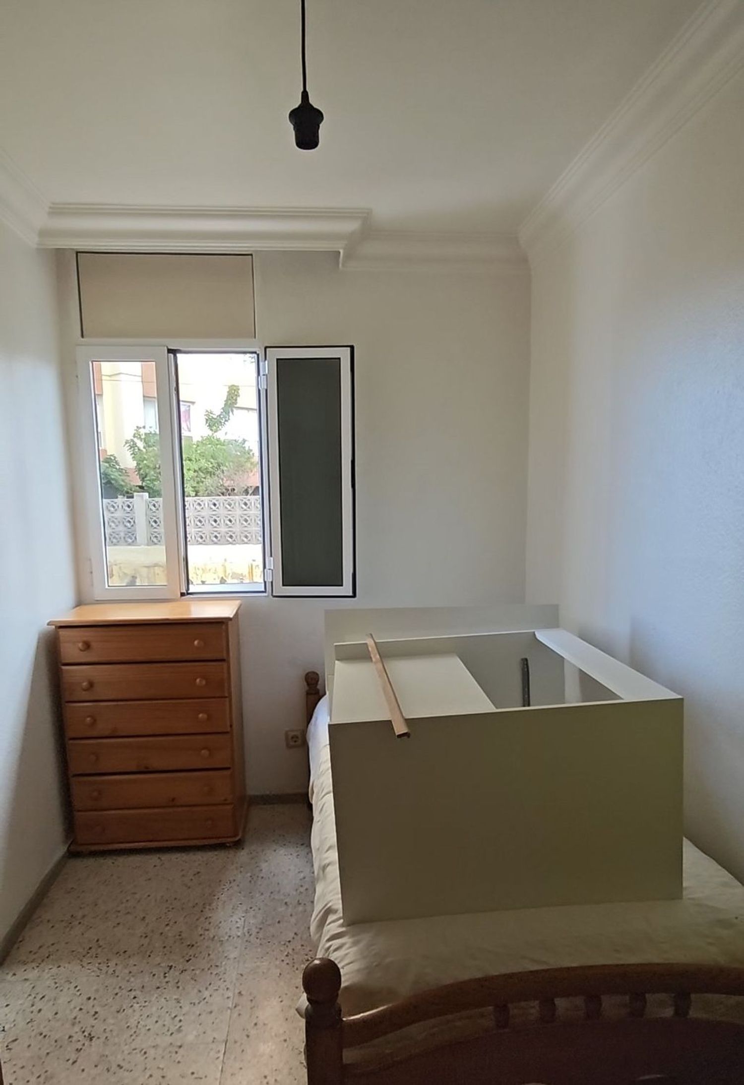 Piso en calle Farmacéutico Miguel Padilla, 2 - Foto 3