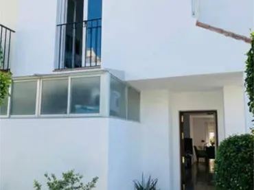 Chalet en Nueva Atalaya ( Estepona ) ESTE - Foto 5