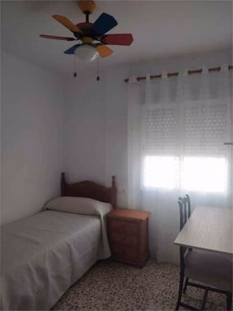 Estudio en Fuensanta - Foto 2