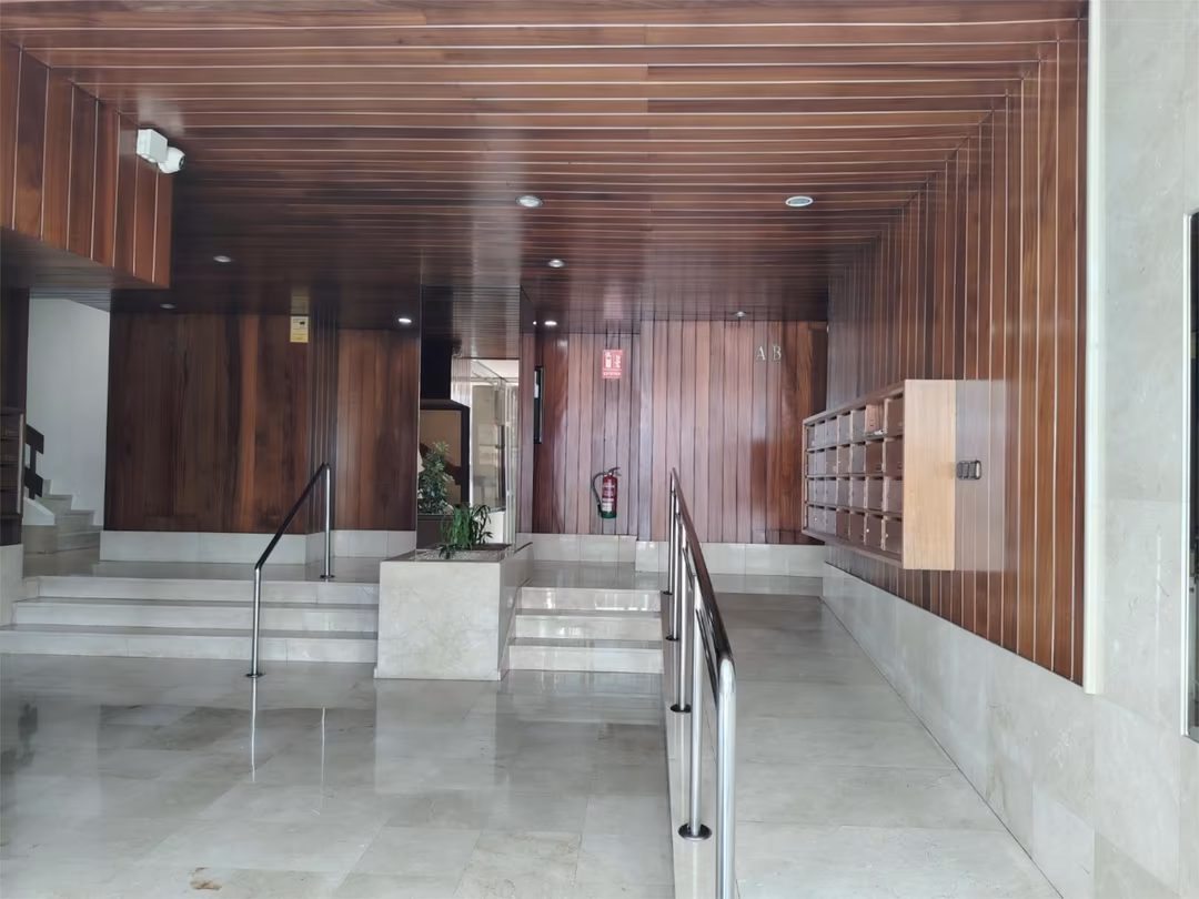 Piso en  Rúa Álvaro Cunqueiro 2