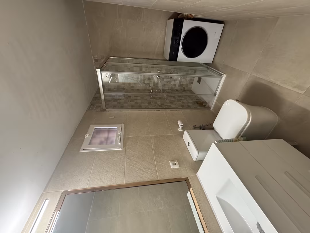 Piso en  Calle de Viena 6 - Foto 17