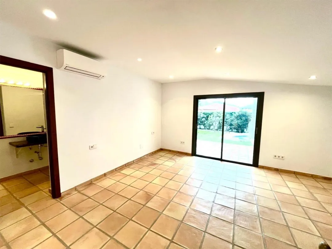 Piso en  Calle Benaojan 6 - Foto 9