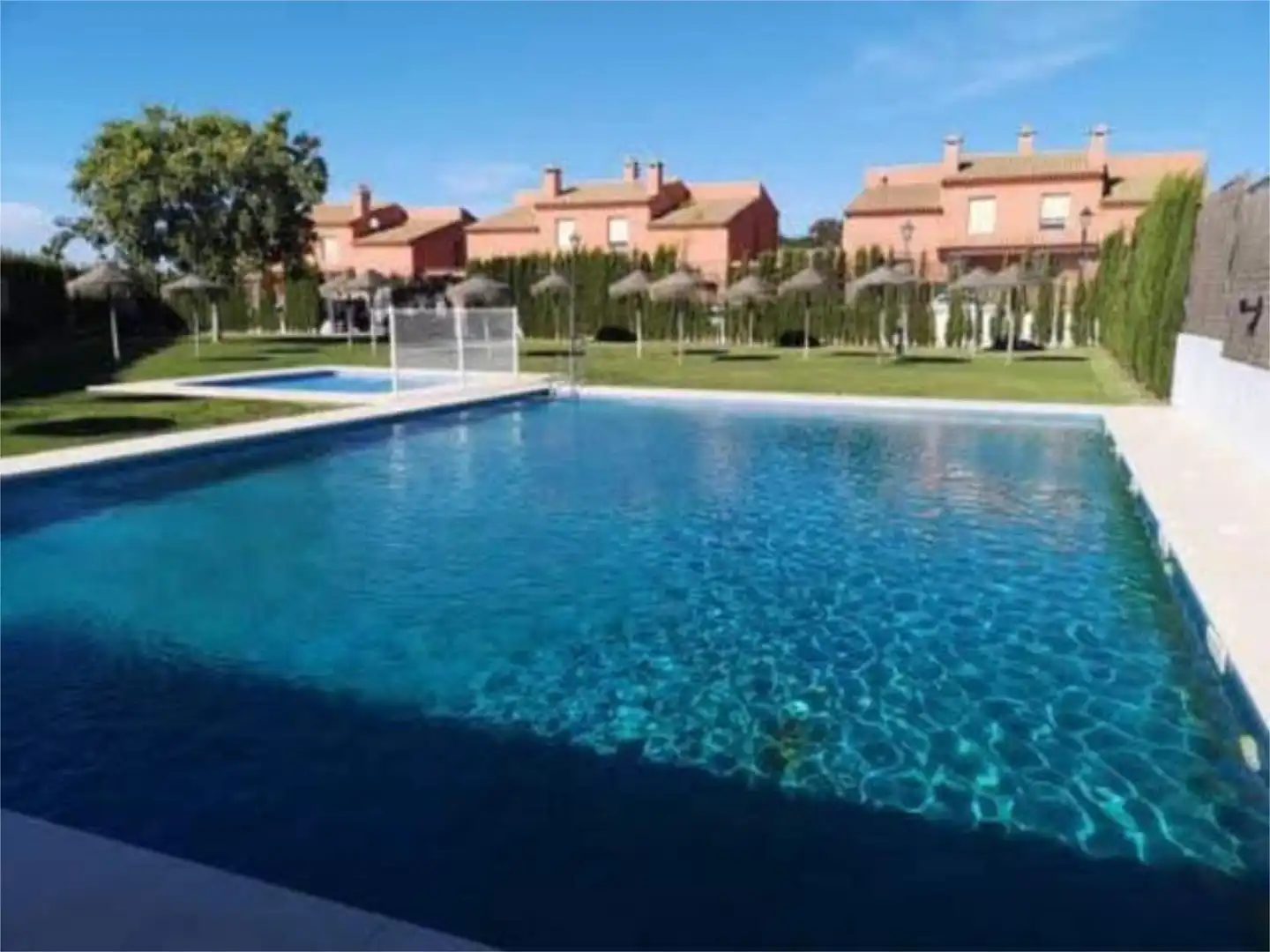 Piso en SANLÚCAR LA MAYOR - Foto 9