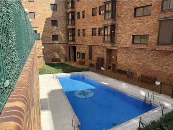 Piso en calle del Valle de Bergantiños, 38